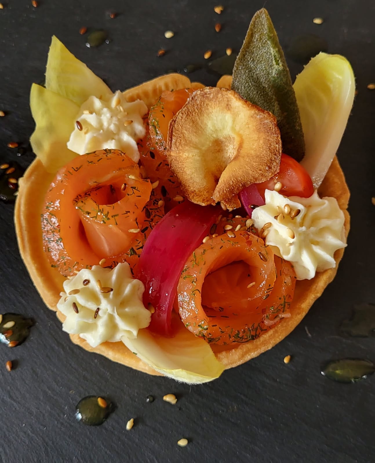 saumon gravlax sur tartelette